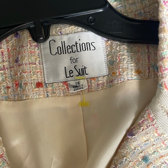 Le Collections - Two piece Women’s padded Blazer and Skirt- Size 16 vintage - Picture 2 of 7